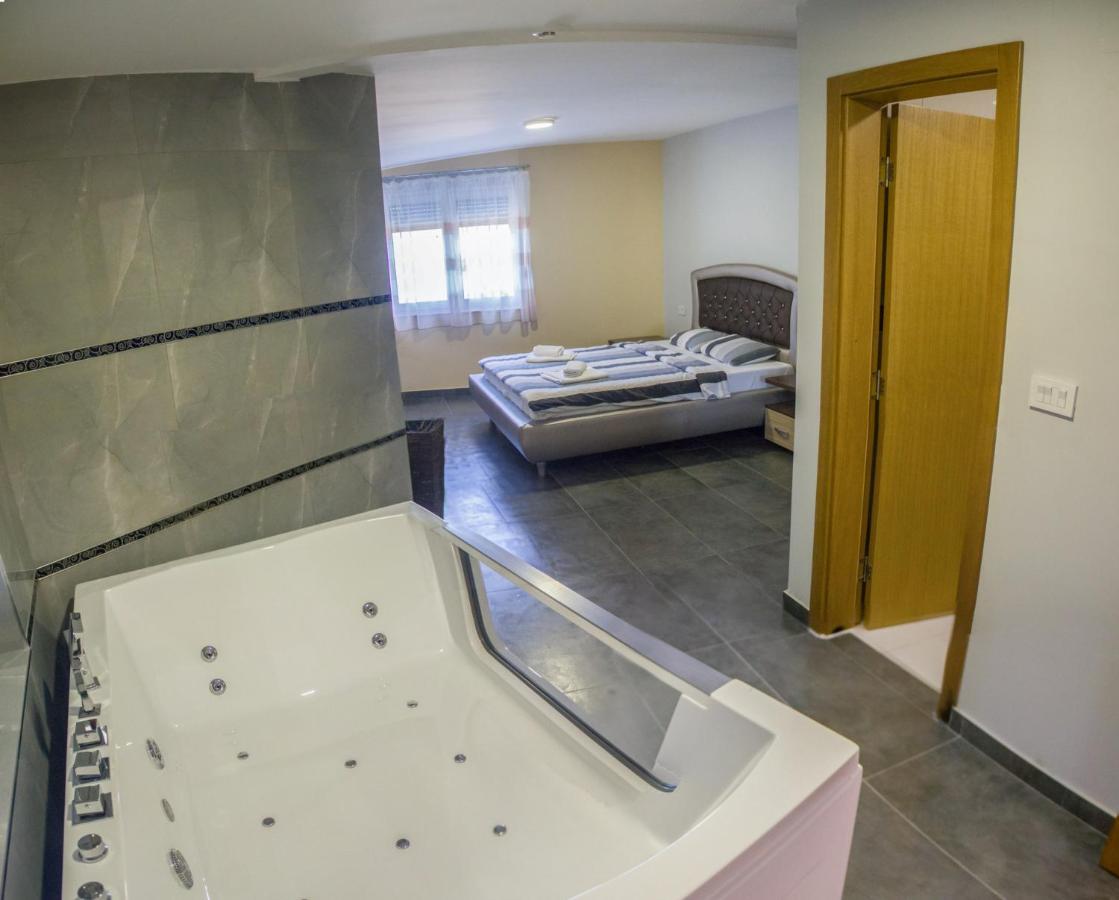 Hotel Bella Nella Leskovac  Esterno foto