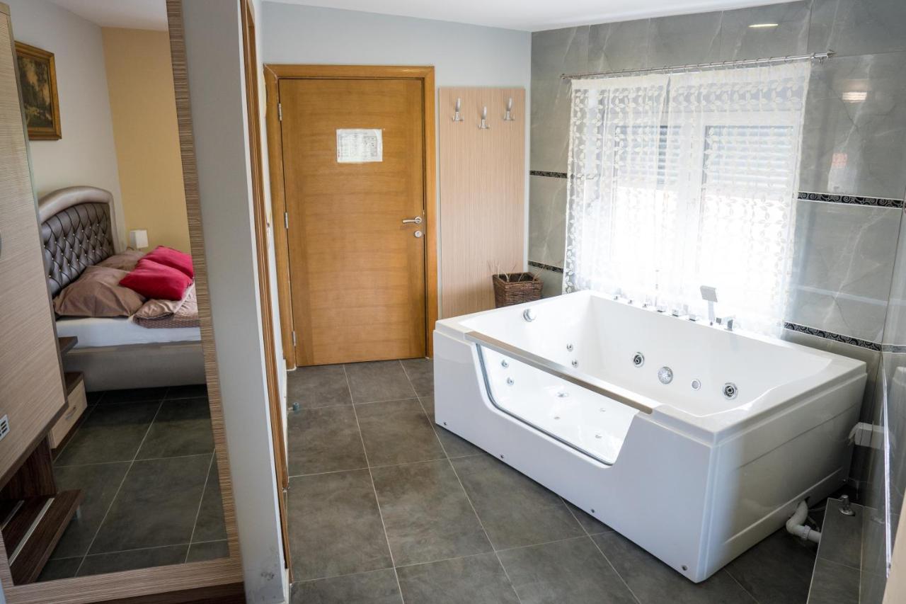 Hotel Bella Nella Leskovac  Esterno foto
